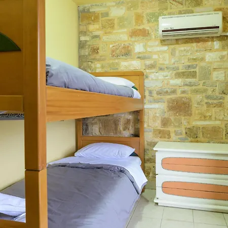 Villa-τo Petrino Villa Krioneri (Corinthia)